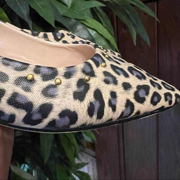 Genuine Leather Upper Leopard Print Studded Pointed Toe Flats - Picture 6 of 7